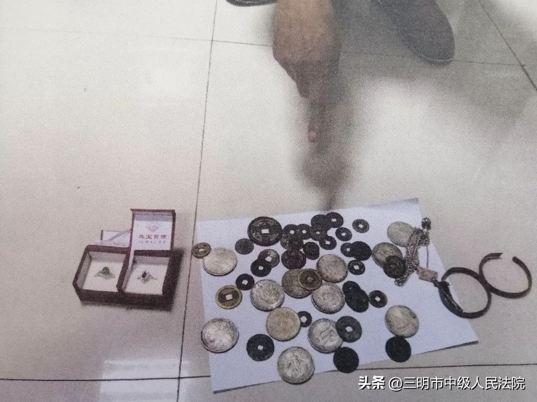 都说贼不走空,但连内衣裤都不放过的也没谁了!