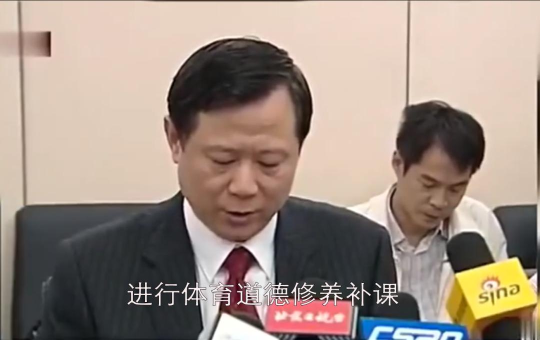 中国篮球球员最团结的一次打架,最血性的斗殴