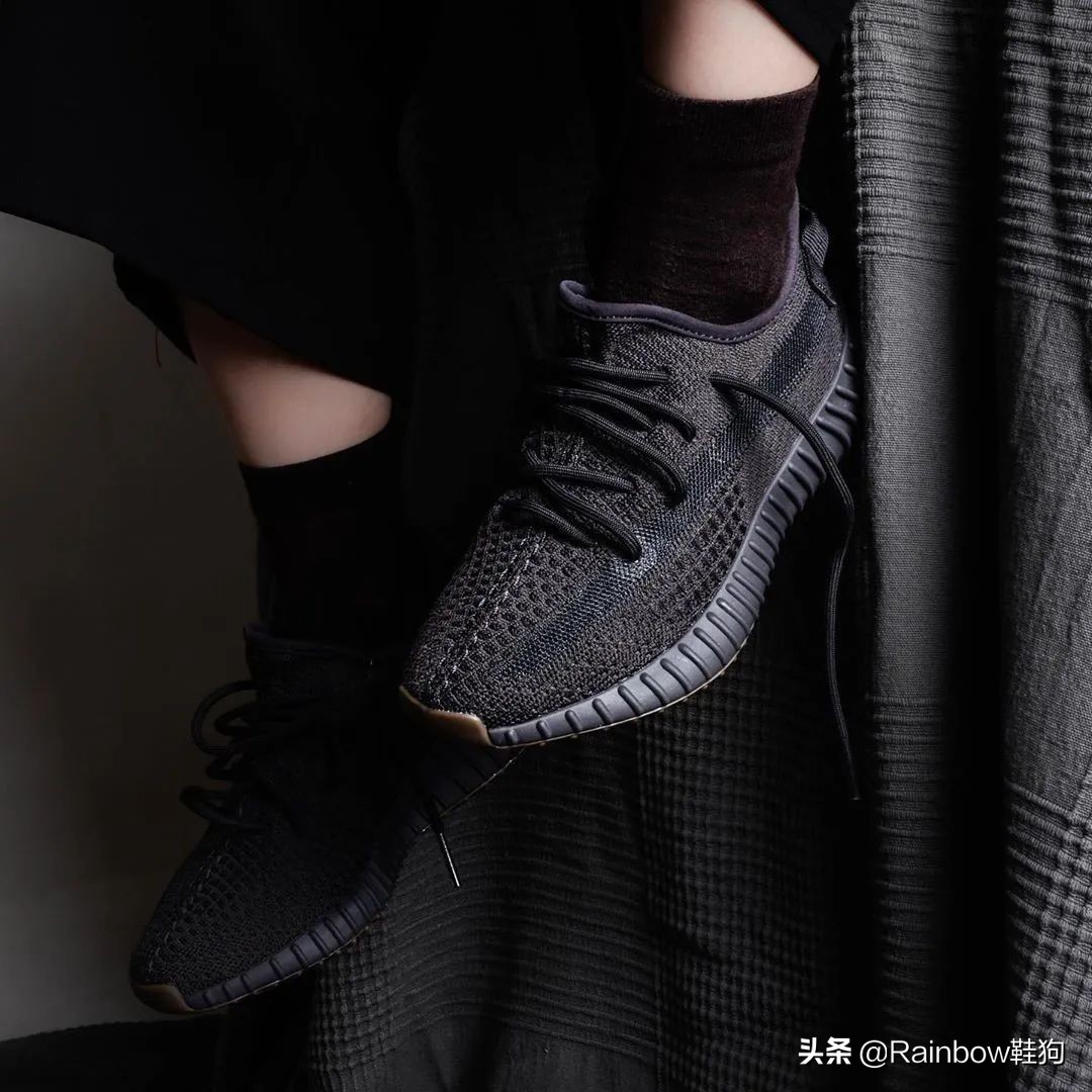 适合学生党入手的yeezy350 (推荐夏天入手的yeezy350)