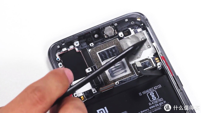小米9进水用吹风机吹过还能好吗,小米9水洗后断触