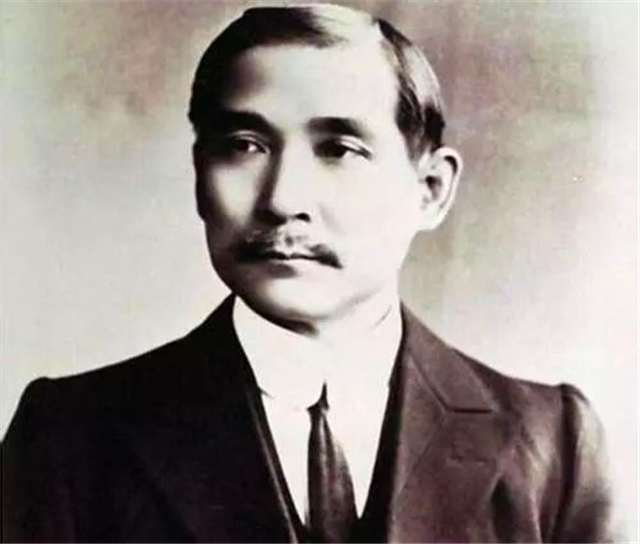 1949年，毛主席当选主席时缺了一票