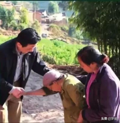 烈士的荣光！罗援洒泪：他们是败仗中的勇士，勿使英雄流血又流泪