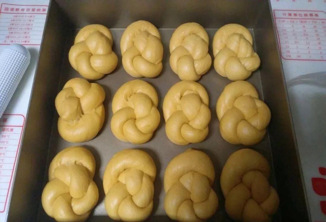 不含添加剂南瓜面包,不用烤箱的南瓜面包