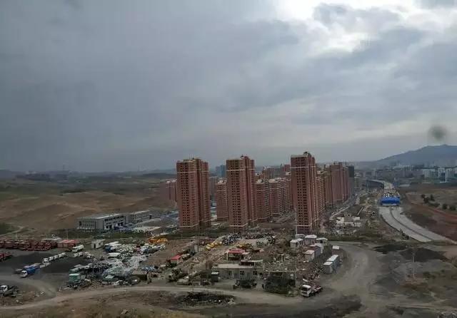 住在乌鲁木齐大山脚下的十个大型小区全在这里！有你家吗？