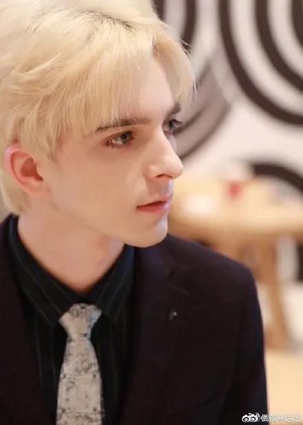 黄子韬王一博101创造营,创四选手撞脸王源