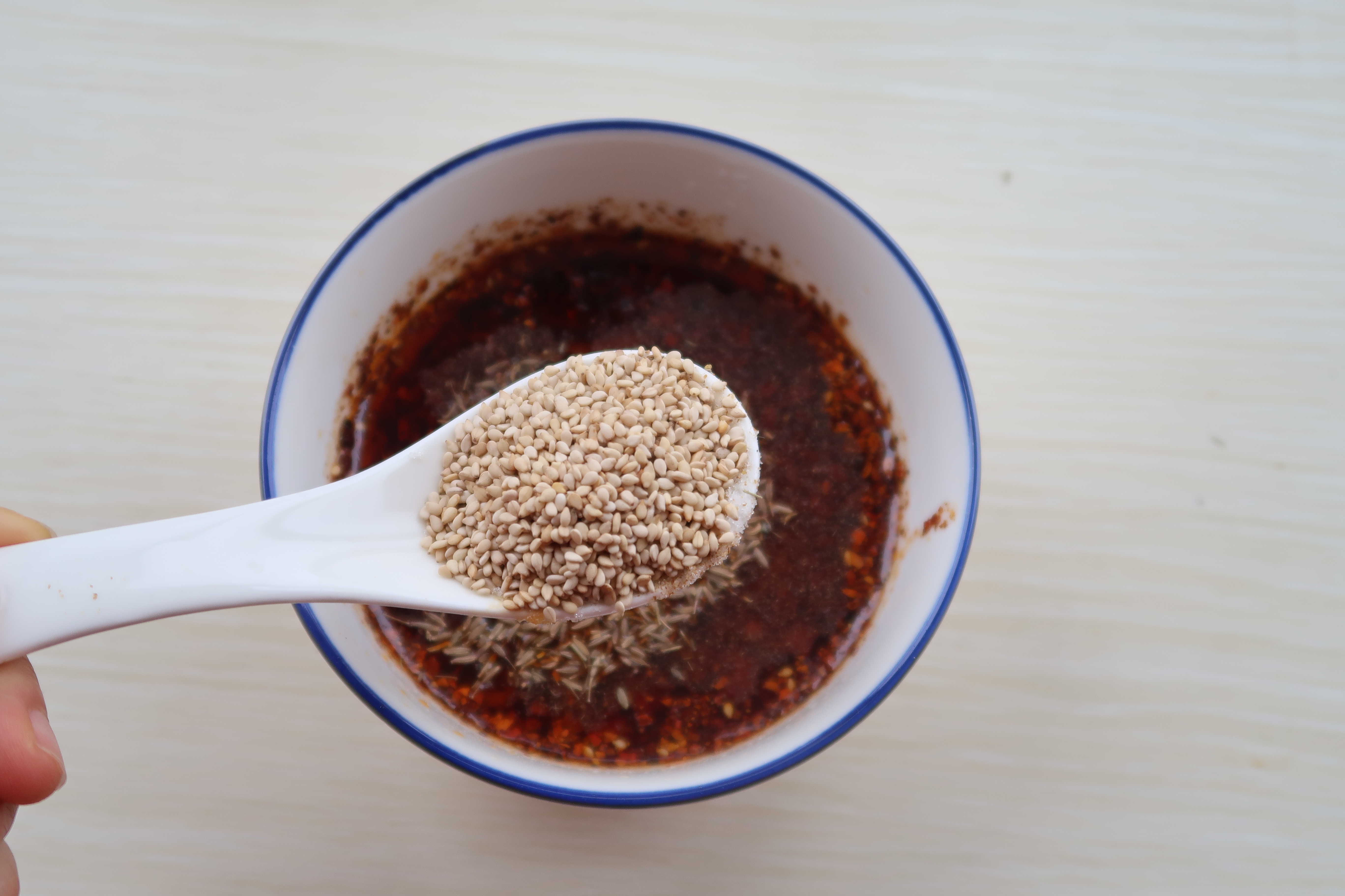 简单的万能烧烤酱料的做法,烧烤店烧烤酱汁怎么调