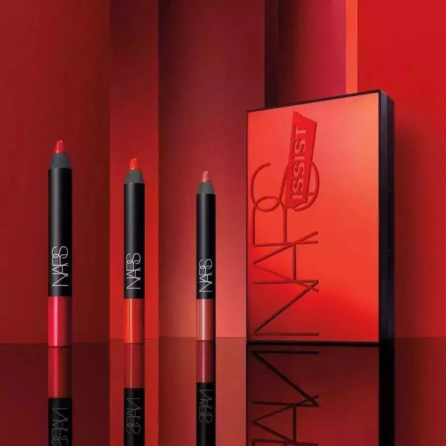 各大品牌的春节限定都跟猪一样吗,各大奢侈品牌新年限定