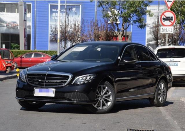 奔驰c级2015款c180l1.6t,奔驰c200l和c180l怎么选
