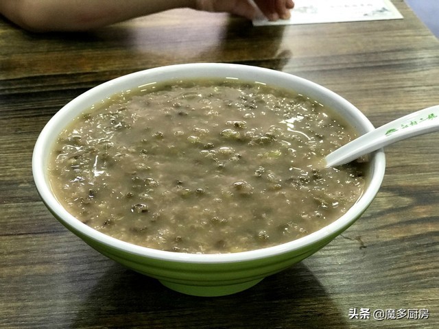 8元一个菜,简单菜煎饼做法全过程