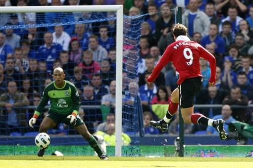 哥劝你踢球要潇洒!21世纪足坛三大潇洒哥