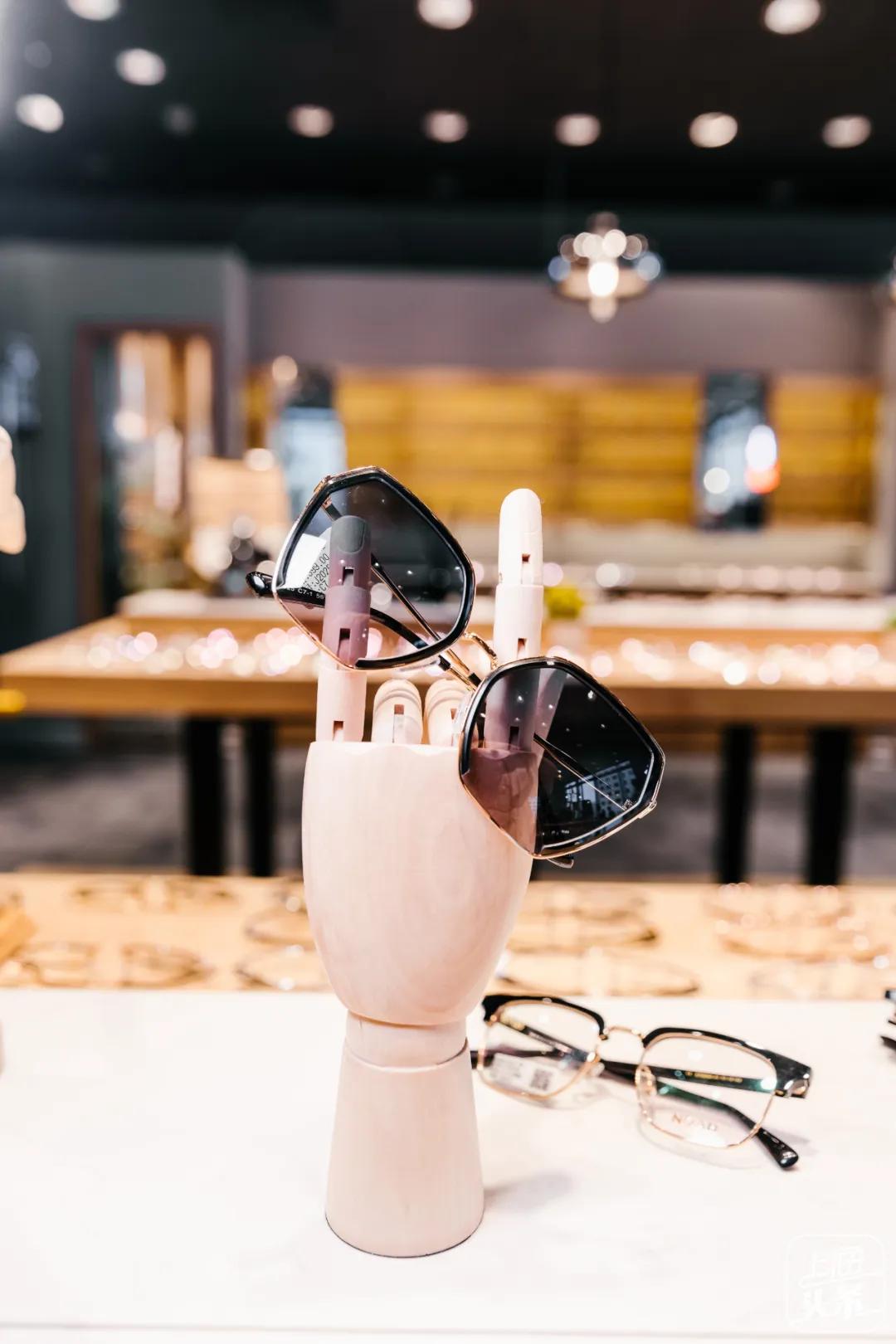 近视眼镜团购上海,近视眼镜团购附近100元两副眼镜