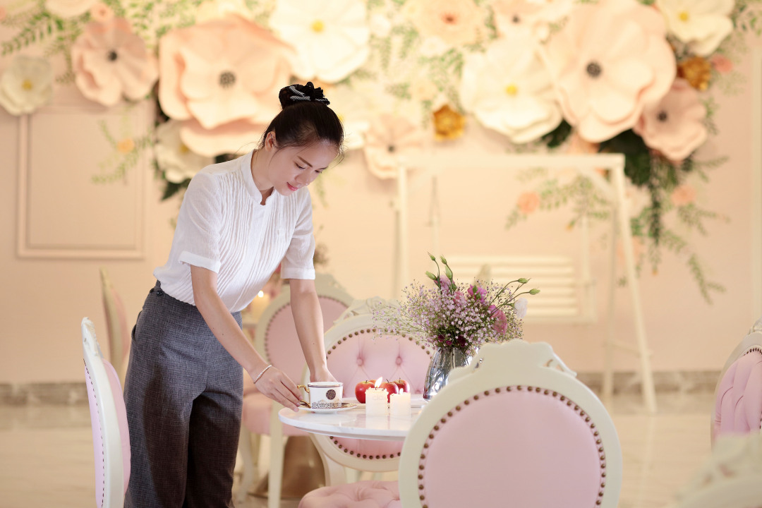 涓藉憟閰掑簵闆嗗洟娴峰崡,鎼虹▼鏃椾笅涓藉憟閰掑簵绠＄悊闆嗗洟