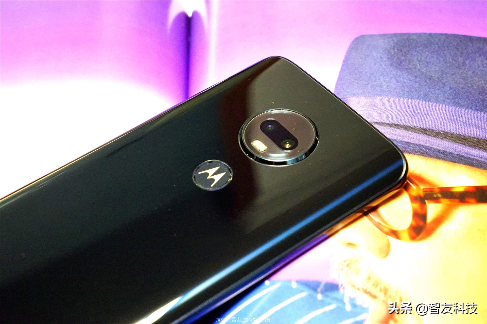 摩托罗拉g7plus评测视频,摩托罗拉g7与g7plus参数比较