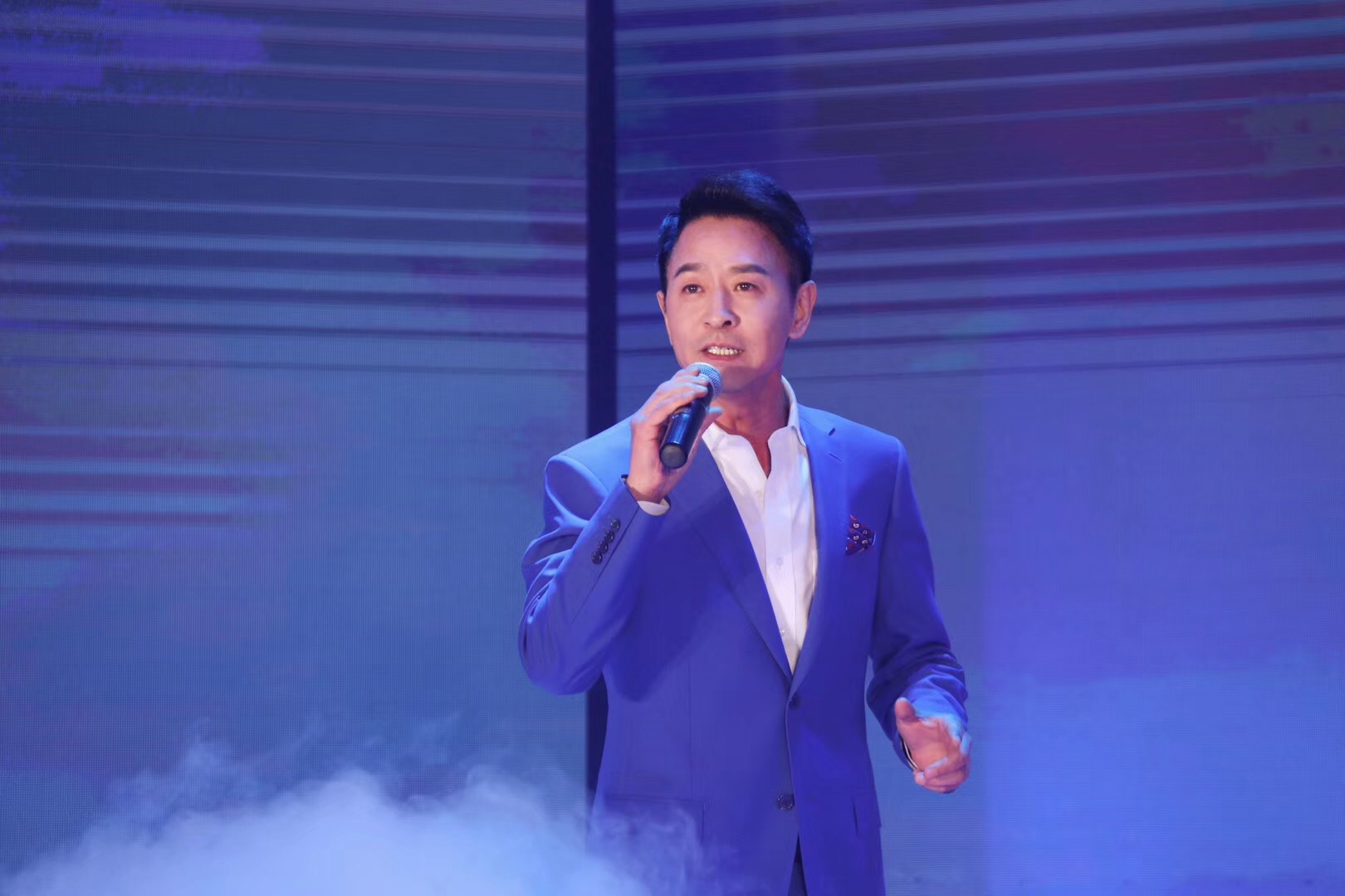 郭晓峰写给岁月的情书,郭晓峰独白