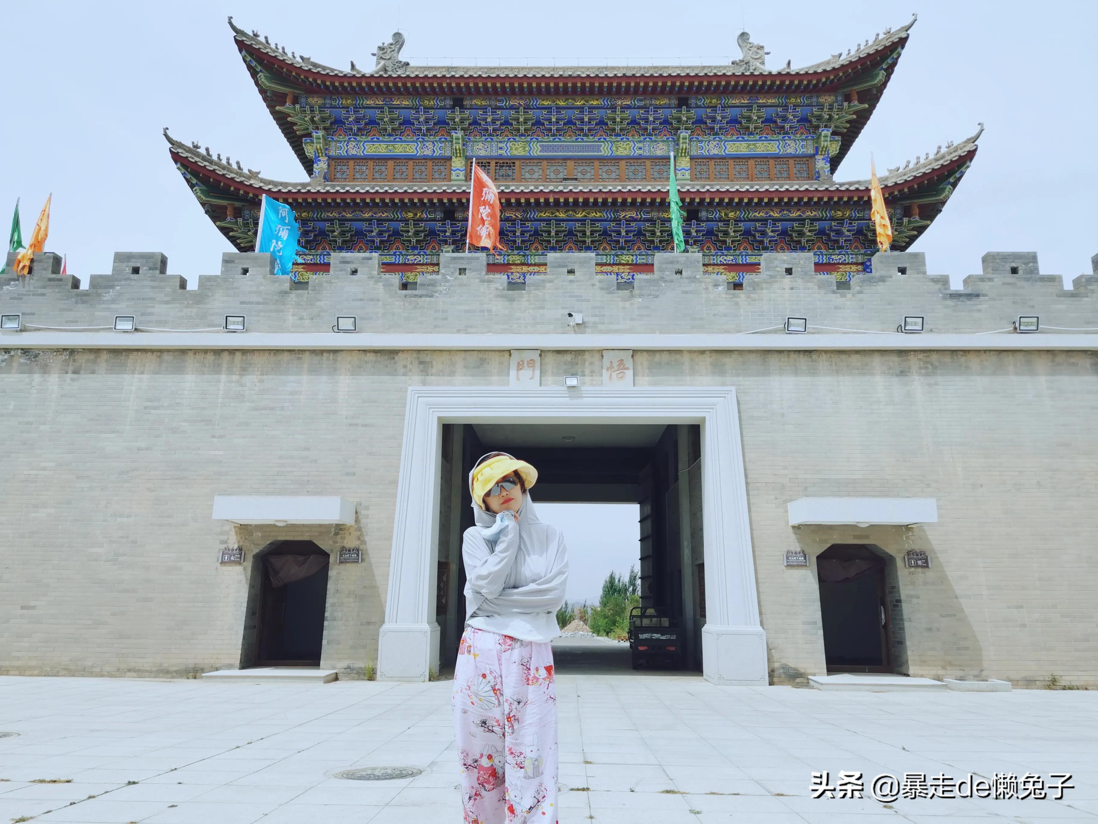 甘肃骊靬，历史、建筑均虚构的古城景区，值得去吗？