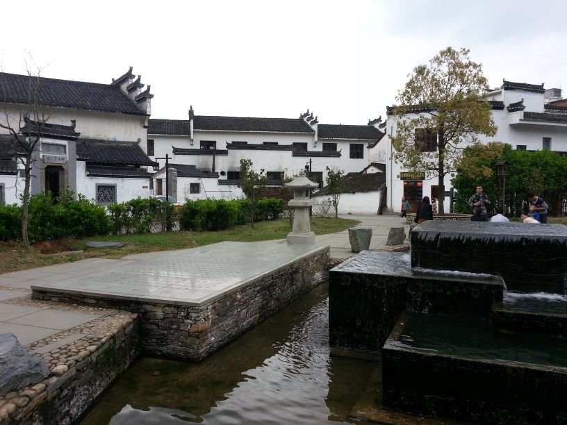 被誉为中国最美的古村落,徽州婺源风光