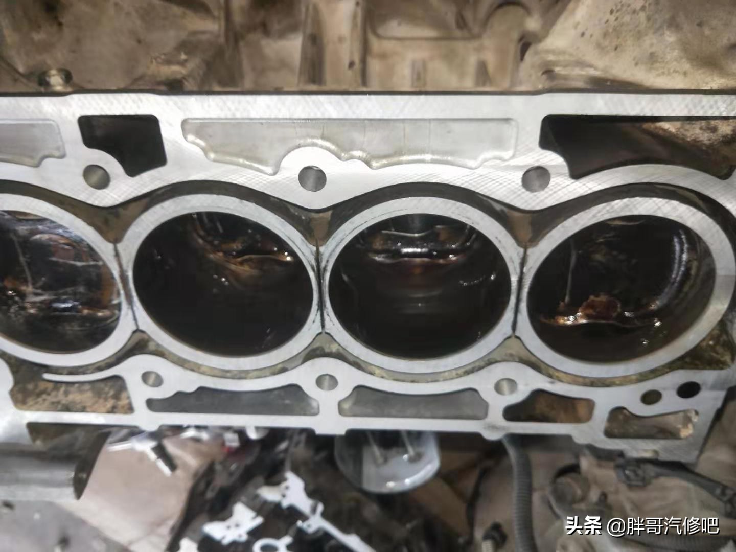 天籁2.0发动机大修,天籁2.3大修完发动机报正时故障