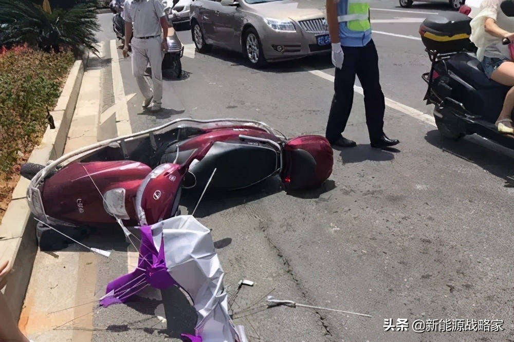 电动车安装遮阳伞什么情况下罚500,电动车加装遮阳伞罚款在哪里交