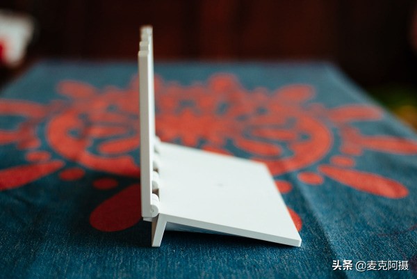 华为凌霄四核ws7200,华为ws5200增强版边缘路由器测评