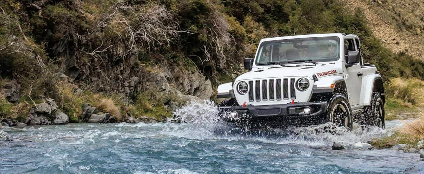 牧马人和牧马人4xe有什么区别,加版牧马人4xe深度评测