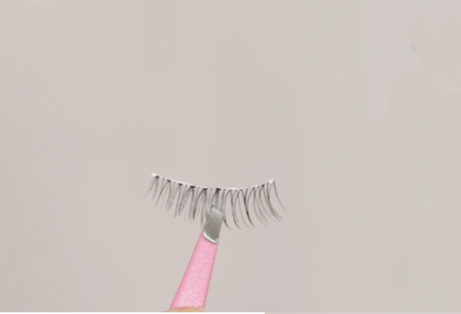 睫毛膏容易刷多怎么解决,睫毛膏刷成苍蝇腿怎么补救