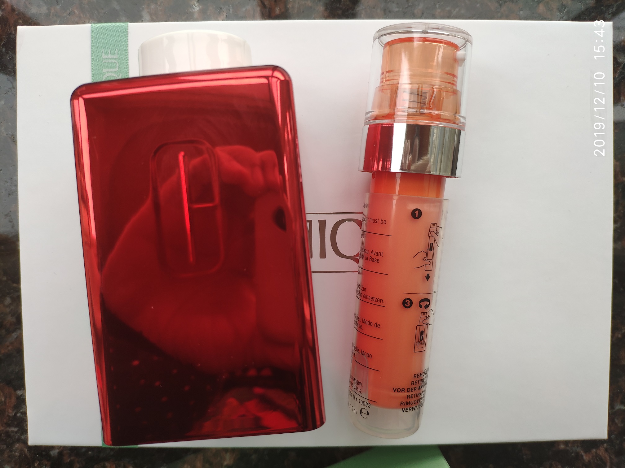 倩碧带芯黄油哪个好,倩碧黄油买有油还是无油