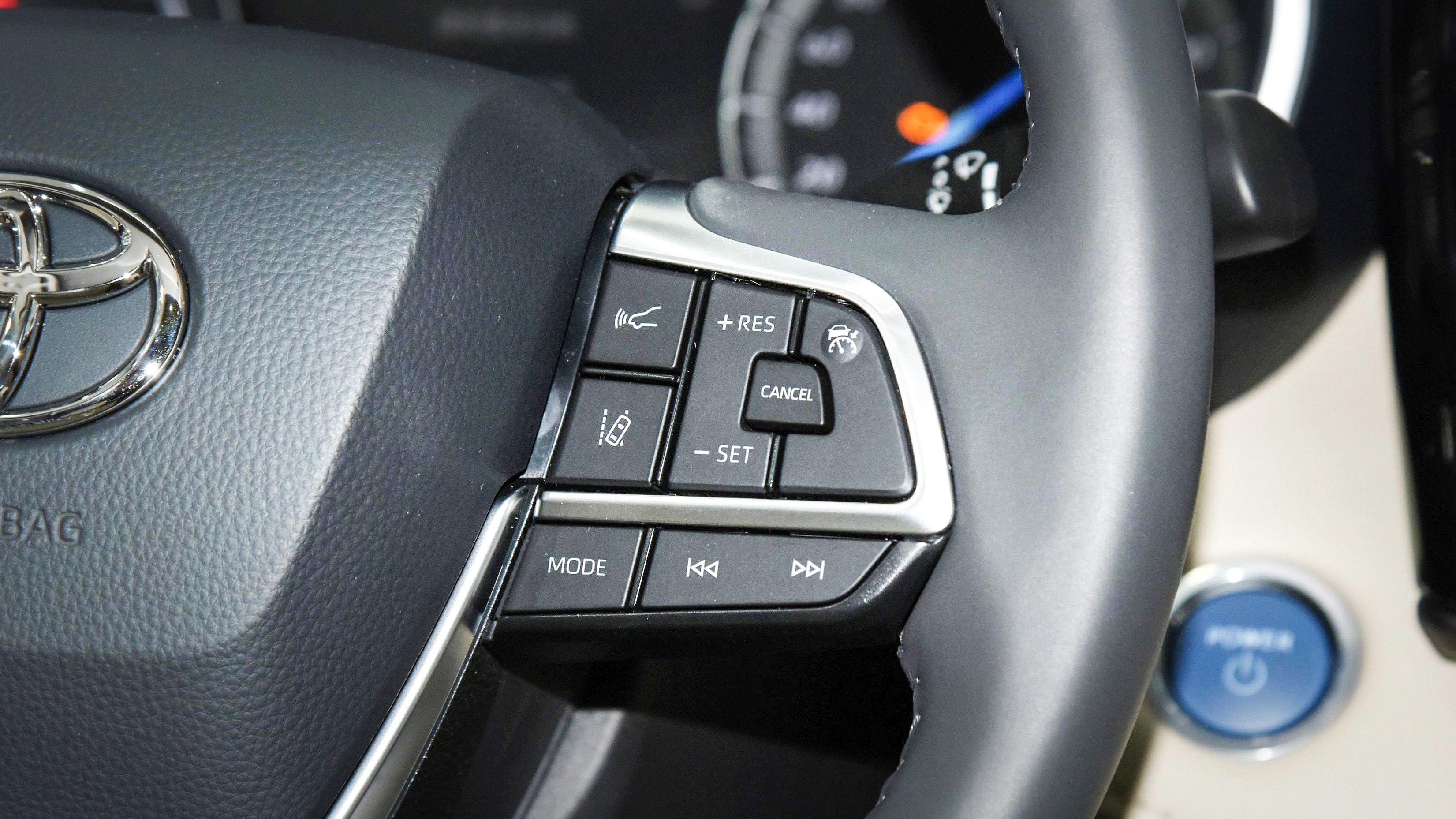 全新丰田汉兰达2023款丐版价格,丰田2022即将上市suv汉兰达