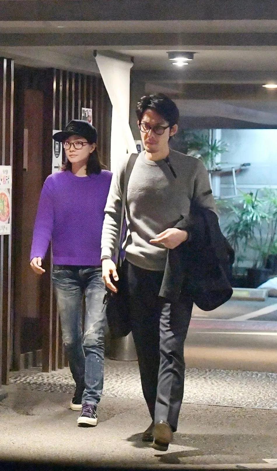 他是世纪末美少年，她帅到掰弯无数小姐姐，相恋10年不婚