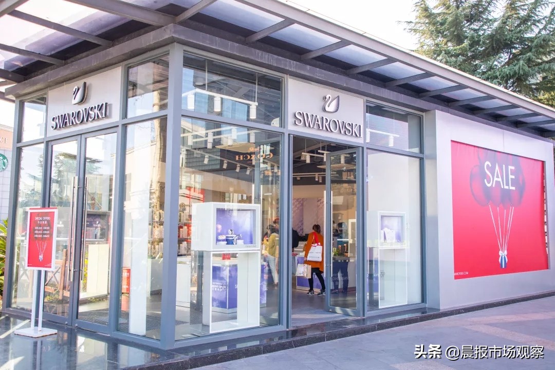 上海青浦百联绫致奥莱旗舰店,百联六城七店感恩日