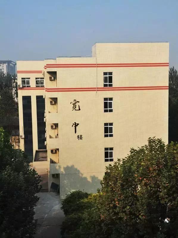 郑州金水硕爵中学,郑州九中初中部硕爵学校