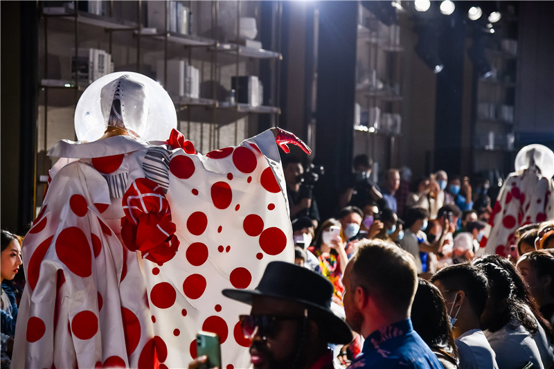 胡社光新中式旗袍走秀视频,胡社光时装发布会