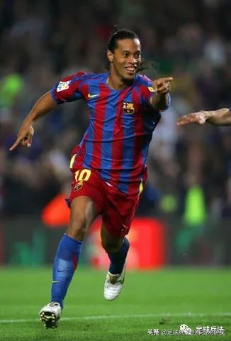 足球技战术训练全书怎么样,足球技战术训练及原则的理解