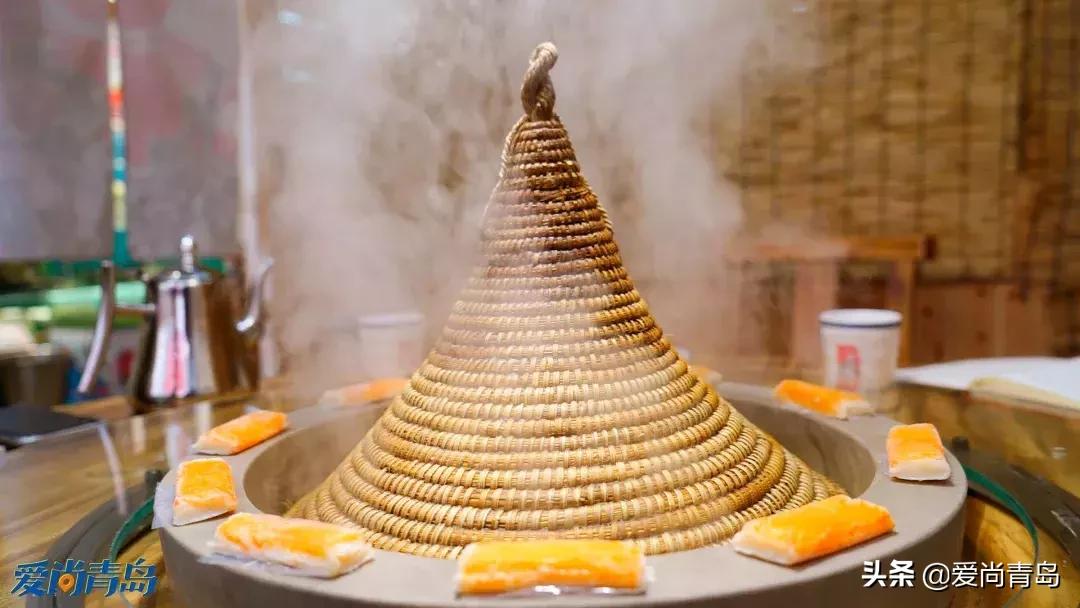 石锅鱼味美汤鲜,云南草帽蒸汽石锅鱼做法