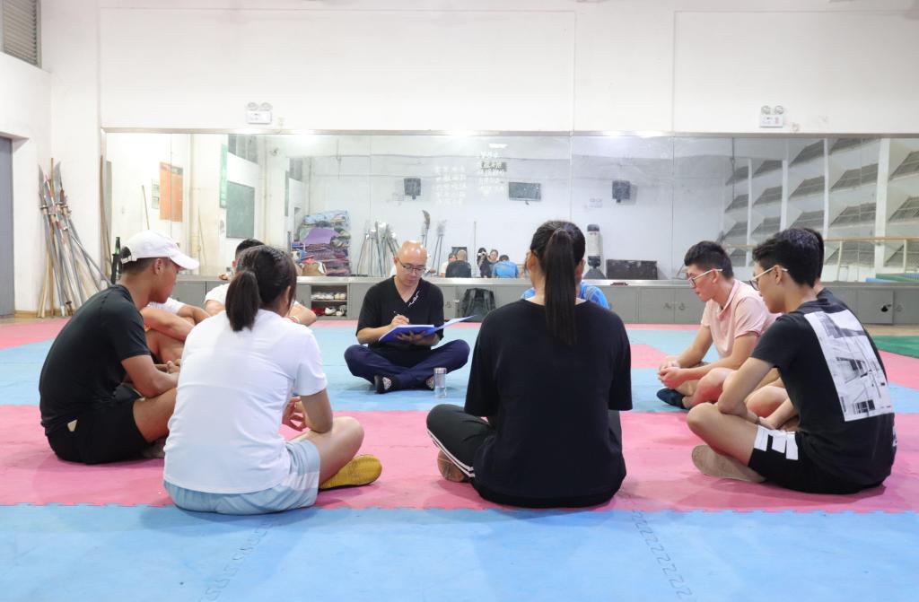 揭秘！海马竟是鱼类！上课磨锤子！直击湖北超火爆的开学第一课