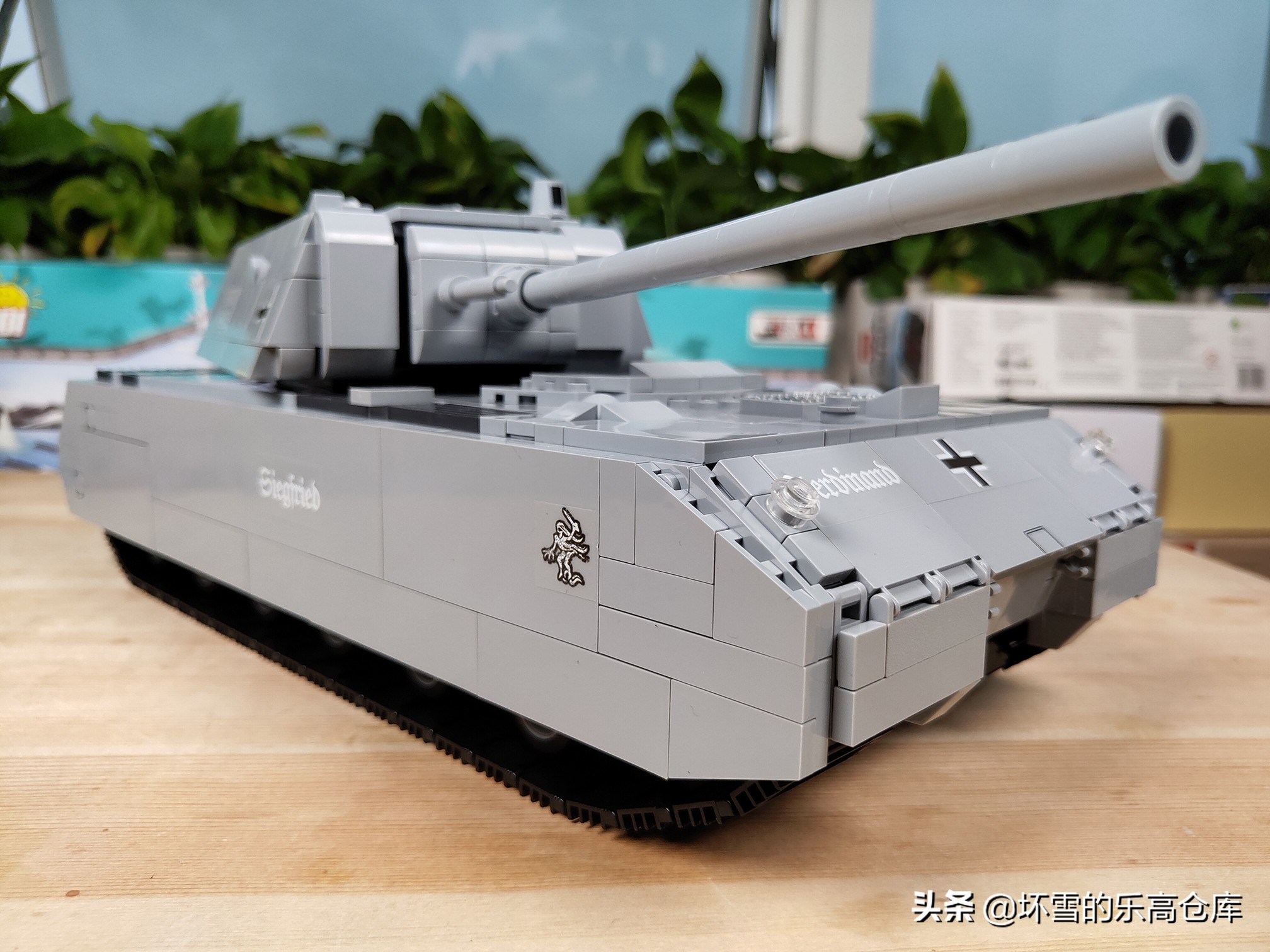 大型99a主战坦克简单乐高积木教程 (怎么用乐高积木拼中国96b主战坦克)