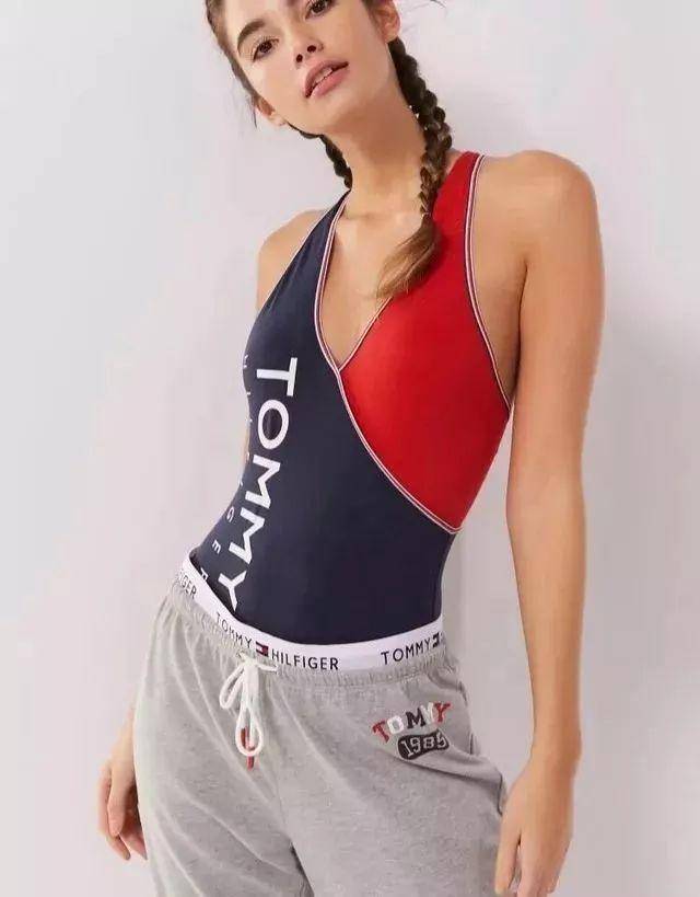 酷似泳衣的Bodysuit究竟是什么？为何许佳琪等都被它的魅力折服？