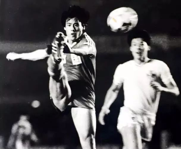 二十年前国足对西亚球队成绩,2001国足12强赛最后一场比赛