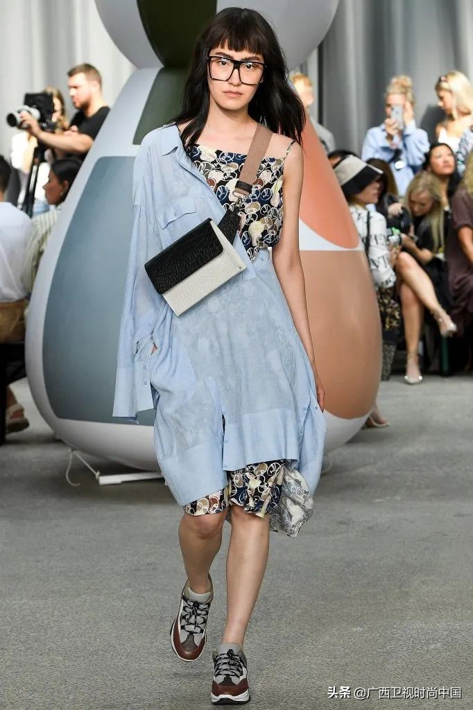 穿搭高级感冷淡风职场,冷酷风穿搭职场