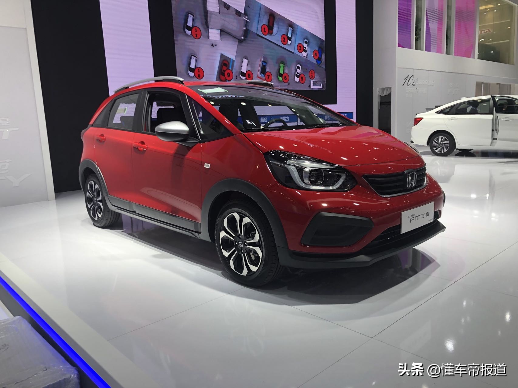 新车|增加跨界车身套件，实拍全新飞度潮越MaxCROSSTAR