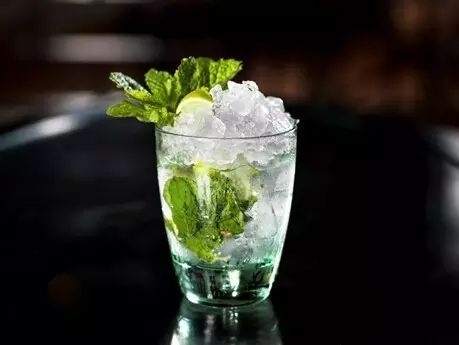 酒吧最出名的鸡尾酒叫什么,酒吧最著名的十款调酒