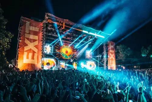 知乎高赞：有哪些适合旅行的国家，听起来高大上其实很经济实惠？