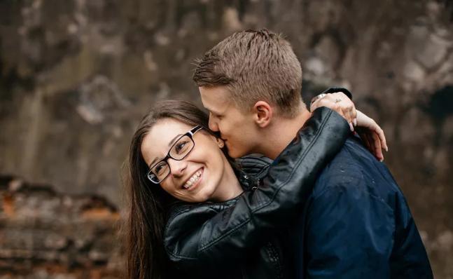 鑻卞浗濂冲瓙缃戜笂璐拱閽堢瓛,閽堢瓛浜哄伐鎺堢簿