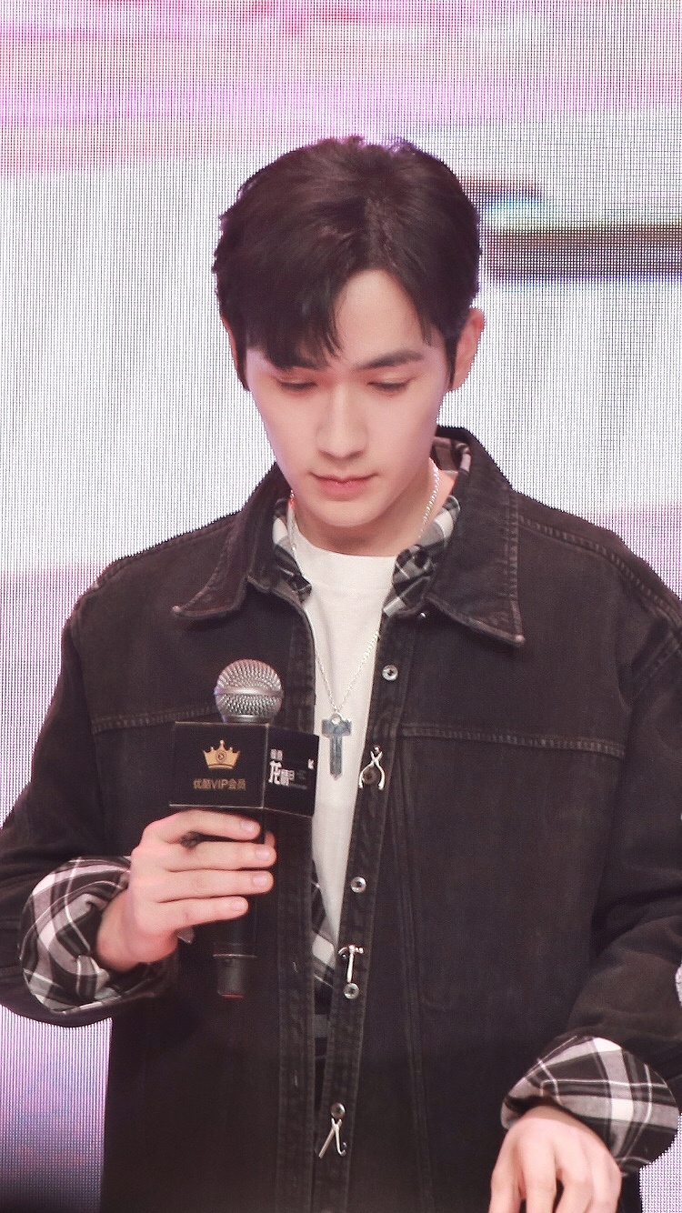 关于朱一龙的那些暖心小细节,朱一龙唯有守得本色才能守住品质