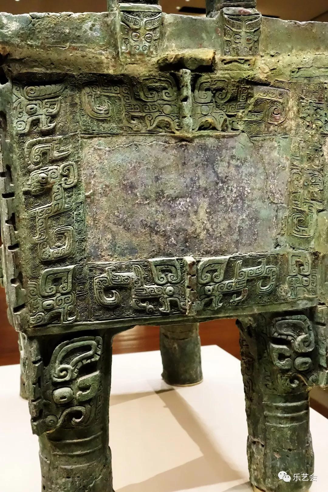 汉代青铜鼎三足鼎价格,海内著名三件青铜大鼎