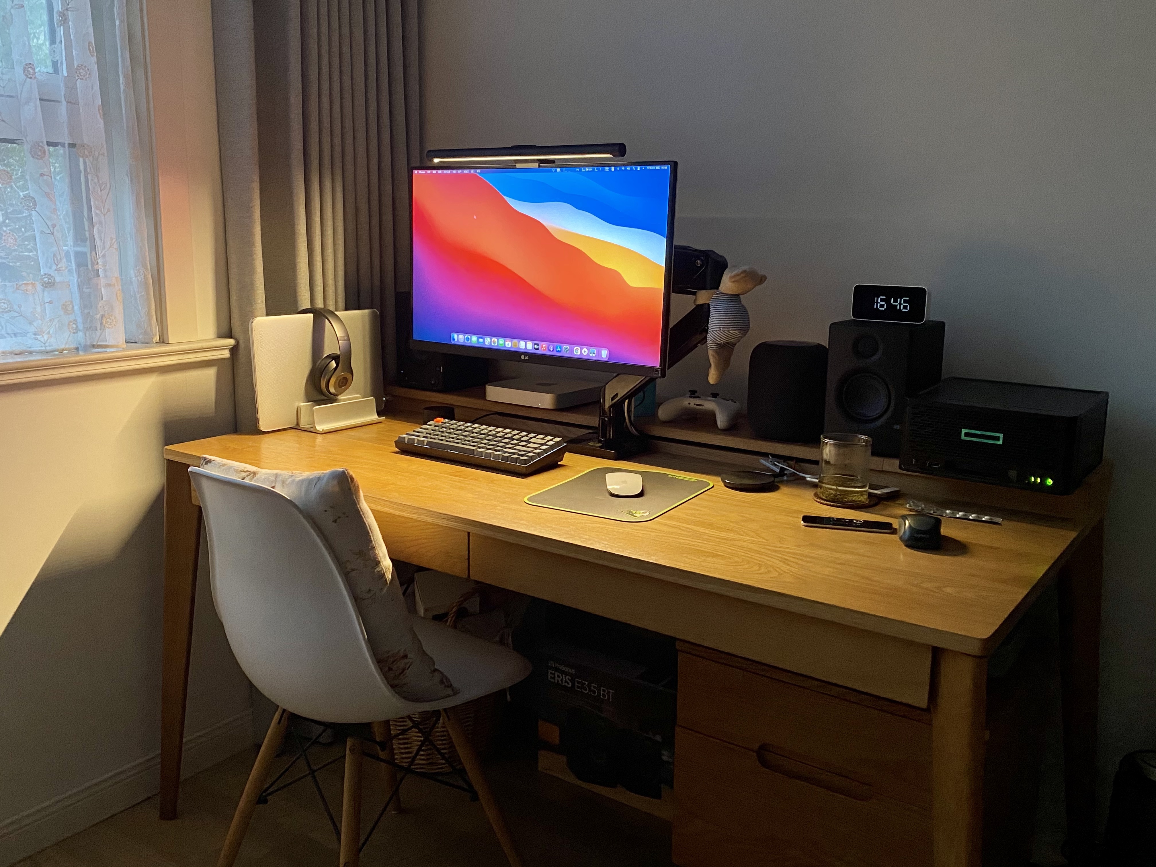 怎么打造一个科技感满满的卧室,如何打造一个满满科技感的家