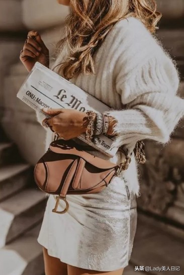 纯色毛衣看起来好甜啊！长裙+线衣实在是高级，美到骨子里去了