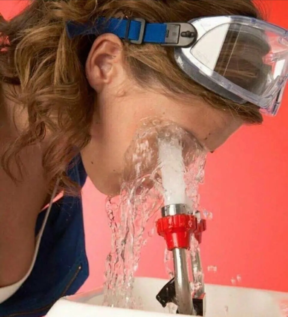 韩安冉和婆婆现状,韩安冉和妈妈互撕事件