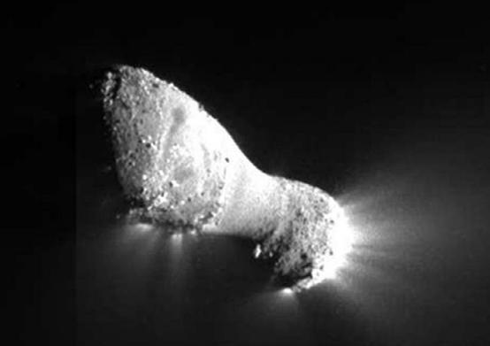 彗星本质上是什么,彗星发光原理是什么