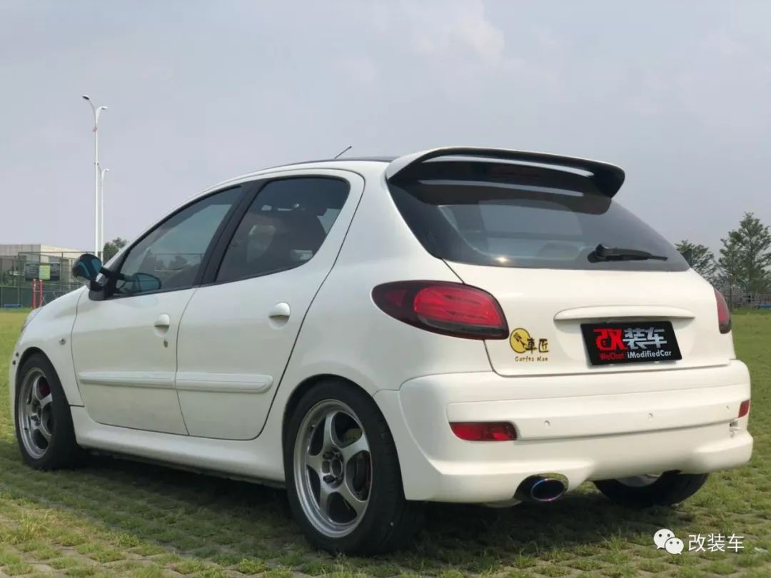 2011年的标致207当年卖多少钱,09年的标致207卖1万3划算吗