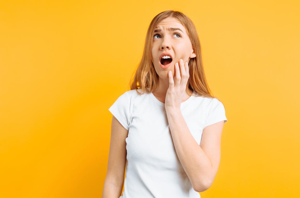 戴牙冠跟瓷牙有什么区别,戴烤瓷牙冠过程视频